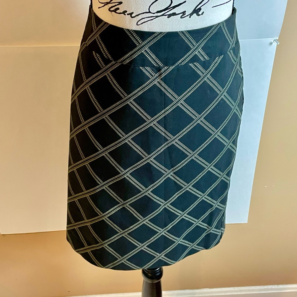 Jessica Black and Gray Geometric Pencil Skirt